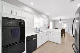 223 Birchwood Dr, Spring, TX 77386 - Photo 12