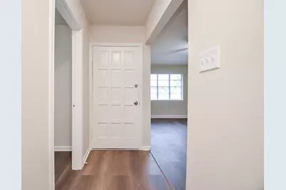 818 Overland Street, Stafford, TX 77477 - Photo 4