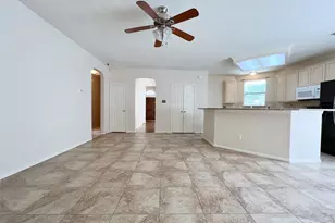 4723 Silverlake Dr, Sugar Land, TX 77479 - Photo 10