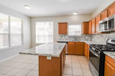 1060 Cabot Cove, Dickinson, TX 77539 - Photo 8