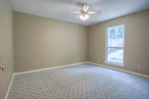 2115 Greentree Dr, Huntsville, TX 77340 - Photo 36