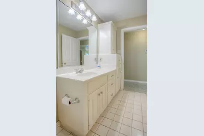 2115 Greentree Drive, Huntsville, TX 77340 - Photo 34