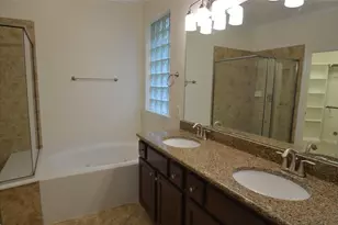 1227 N Riviera Cir, Pearland, TX 77581 - Photo 16