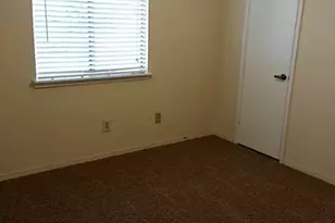 1907 Liberty Point Ln, Sugar Land, TX 77478 - Photo 10