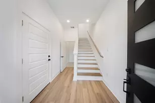 3219 Fontinot St, Houston, TX 77026 - Photo 8