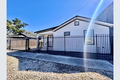 4010 Chapman Street, Houston, TX 77009 - Photo 1