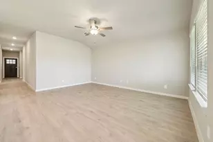 14029 Granger Pointe Ln, Conroe, TX 77302 - Photo 4