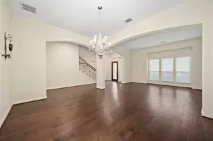 54 Ginger Jar St, The Woodlands, TX 77382 - Photo 2