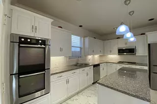 2604 Hopkins St, Houston, TX 77006 - Photo 6