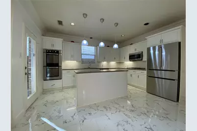 2604 Hopkins Street #1/2, Houston, TX 77006 - Photo 10