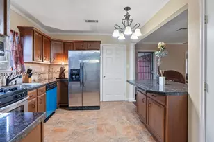 5108 Ave L St, Galveston, TX 77551 - Photo 10