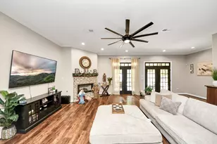 6319 Nowlin Dr, Baytown, TX 77521 - Photo 22