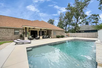 6319 Nowlin Drive, Baytown, TX 77521 - Photo 10