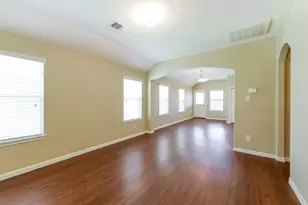 12022 Gregory Crossing Way, Houston, TX 77067 - Photo 4