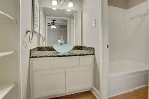 1807 Stoney Brook Dr, Houston, TX 77063 - Photo 18