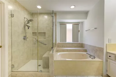 4754 Wynnview Drive, Friendswood, TX 77546 - Photo 22