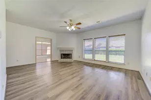 4754 Wynnview Dr, Friendswood, TX 77546 - Photo 16