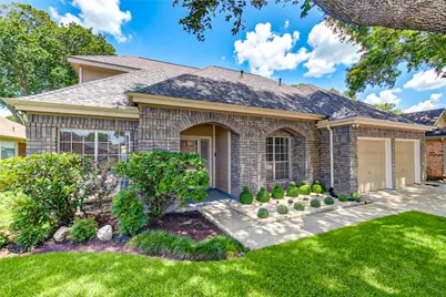 4754 Wynnview Drive, Friendswood, TX 77546 - Photo 4
