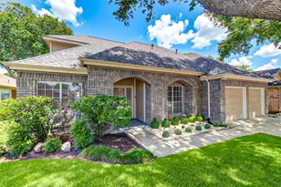 4754 Wynnview Dr, Friendswood, TX 77546 - Photo 4
