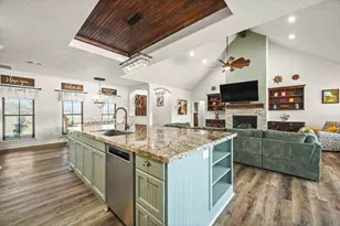 8120 Beach Haven Rd, Baytown, TX 77523 - Photo 8