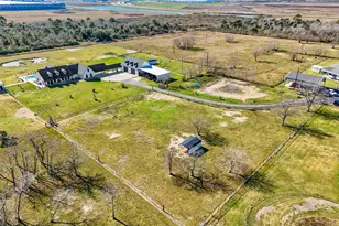 8120 Beach Haven Rd, Baytown, TX 77523 - Photo 10