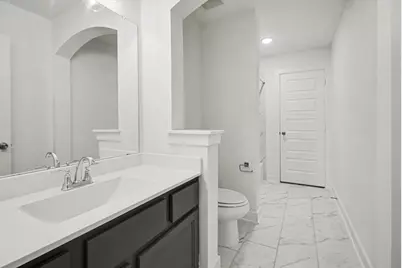 13701 Seneca Lake Drive, Texas City, TX 77510 - Photo 32