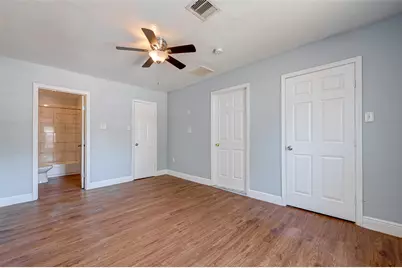 5859 Westover Street, Houston, TX 77033 - Photo 6