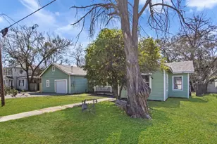 2616 46th St, Dickinson, TX 77539 - Photo 2