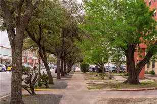 411 W 17th St, Houston, TX 77008 - Photo 46