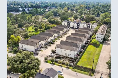 9015 Wellspring Drive, Houston, TX 77080 - Photo 28