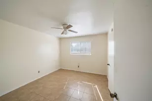 114 Lazy Ln, Sealy, TX 77474 - Photo 12