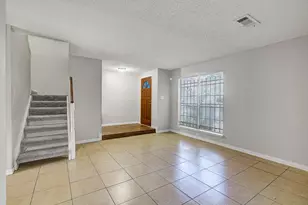 5825 W Tidwell Rd, Houston, TX 77092 - Photo 4