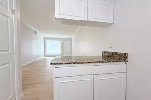 425 E 9th St, Houston, TX 77007 - Photo 14