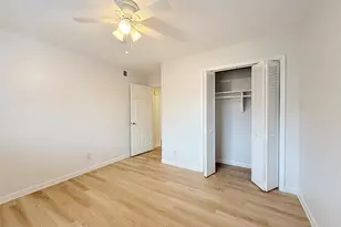 425 E 9th St, Houston, TX 77007 - Photo 20