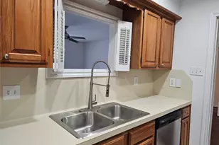 1311 Antoine Dr, Houston, TX 77055 - Photo 8