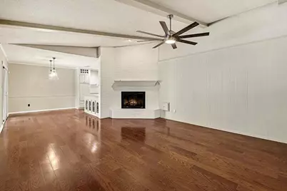 915 Merriman Court, Friendswood, TX 77546 - Photo 2