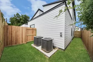 7117 Eastwood St, Houston, TX 77021 - Photo 30