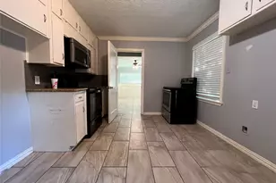 4003 Erby St, Houston, TX 77087 - Photo 10