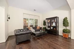 54 Ginger Jar St, The Woodlands, TX 77382 - Photo 4