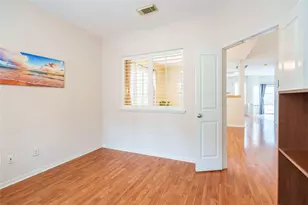 2 Mystic Glade Ct, The Woodlands, TX 77382 - Photo 8