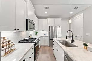 6020 T C Jester Blvd, Houston, TX 77091 - Photo 12