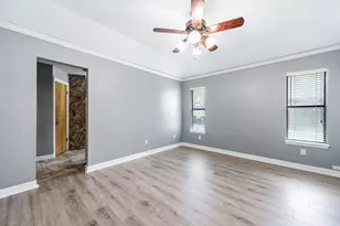 176 County Rd 840, Angleton, TX 77515 - Photo 16
