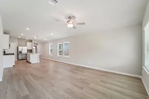 29131 Samuel Gdns Ct, Waller, TX 77484 - Photo 6