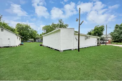 810 Lucky Street, Houston, TX 77088 - Photo 8