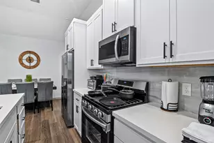 829 N Emile St, Houston, TX 77020 - Photo 32