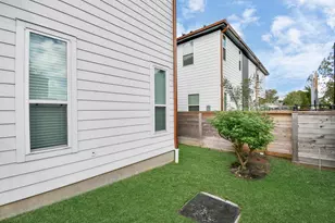 829 N Emile St, Houston, TX 77020 - Photo 42