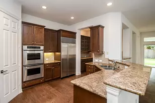 2826 Tudor Manor, Houston, TX 77082 - Photo 12