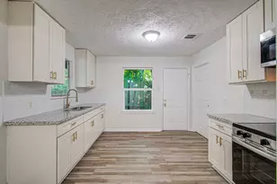 5634 Ridgeway Dr, Houston, TX 77033 - Photo 22