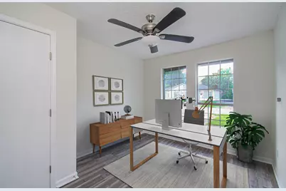 5634 Ridgeway Drive, Houston, TX 77033 - Photo 10