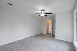 5634 Ridgeway Dr, Houston, TX 77033 - Photo 8